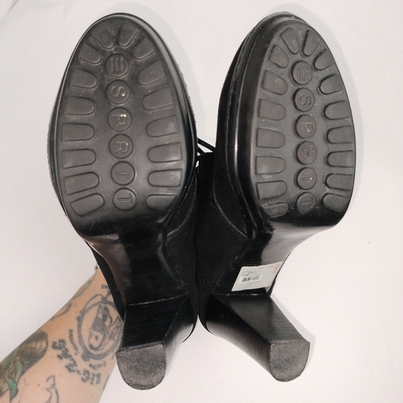 Esprit Black Suede Platform Lace Up Ankle Boot Sz. 7.5 - Picture 10 of 10